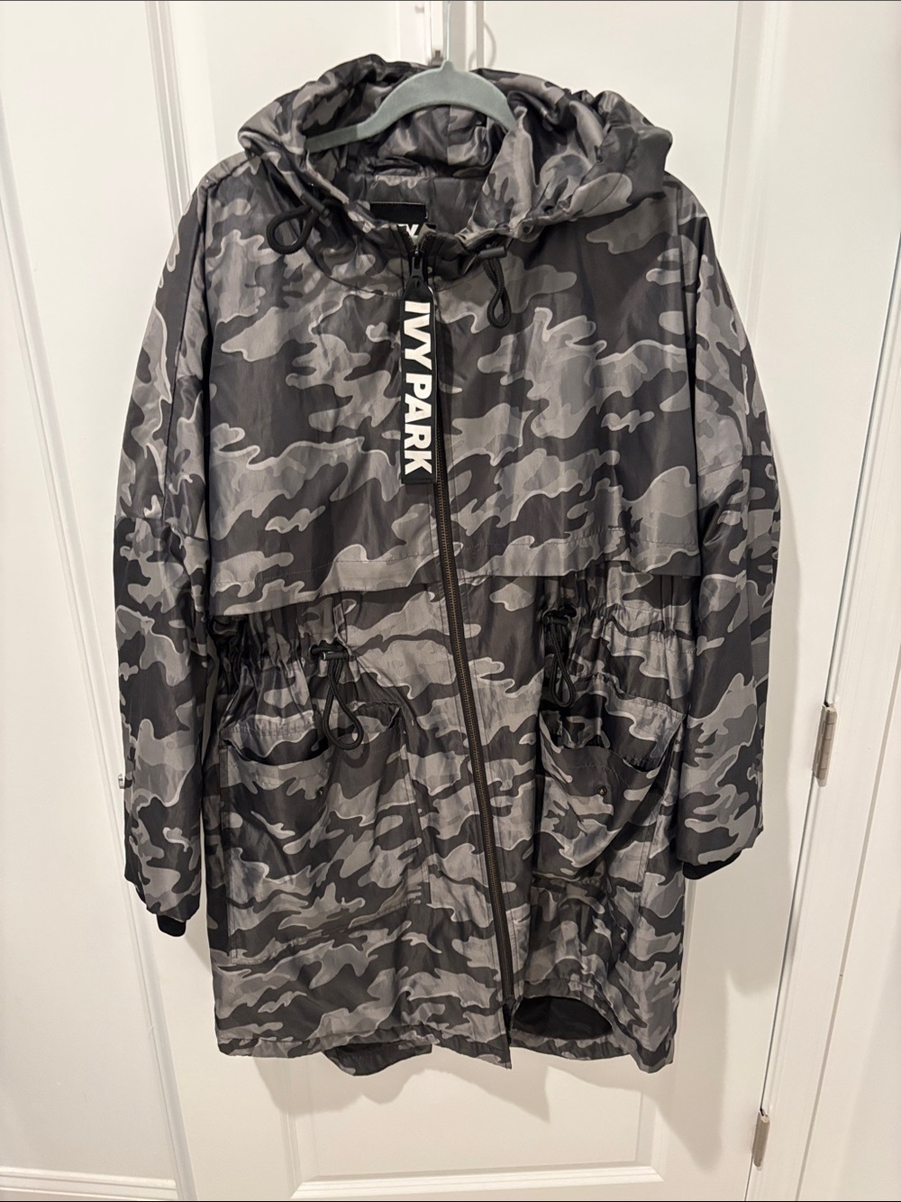 IVY PARK Kids' Black & Gray Camouflage Hooded Raincoat